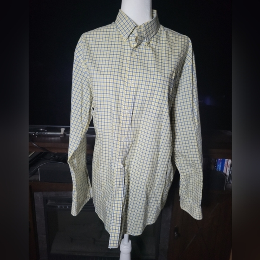 L.L.Bean size Large regular men's button‎ down long sleeve shirt